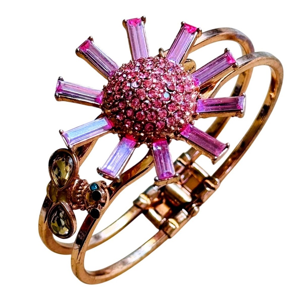 Betsey‎ Johnson BJ Flower Bumble bee Bracelet Signed Fun Chunky Jeweled Pink